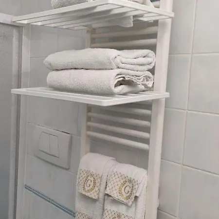 Casa Gian アパート インペリア